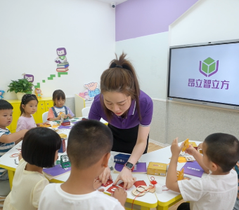 孩子只会刷题？昂立教育素质拓展营，让成长多一种可能